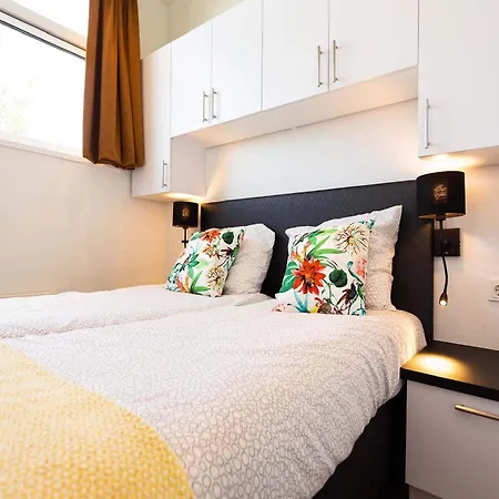 Modern Chalet With Dishwasher Chalet